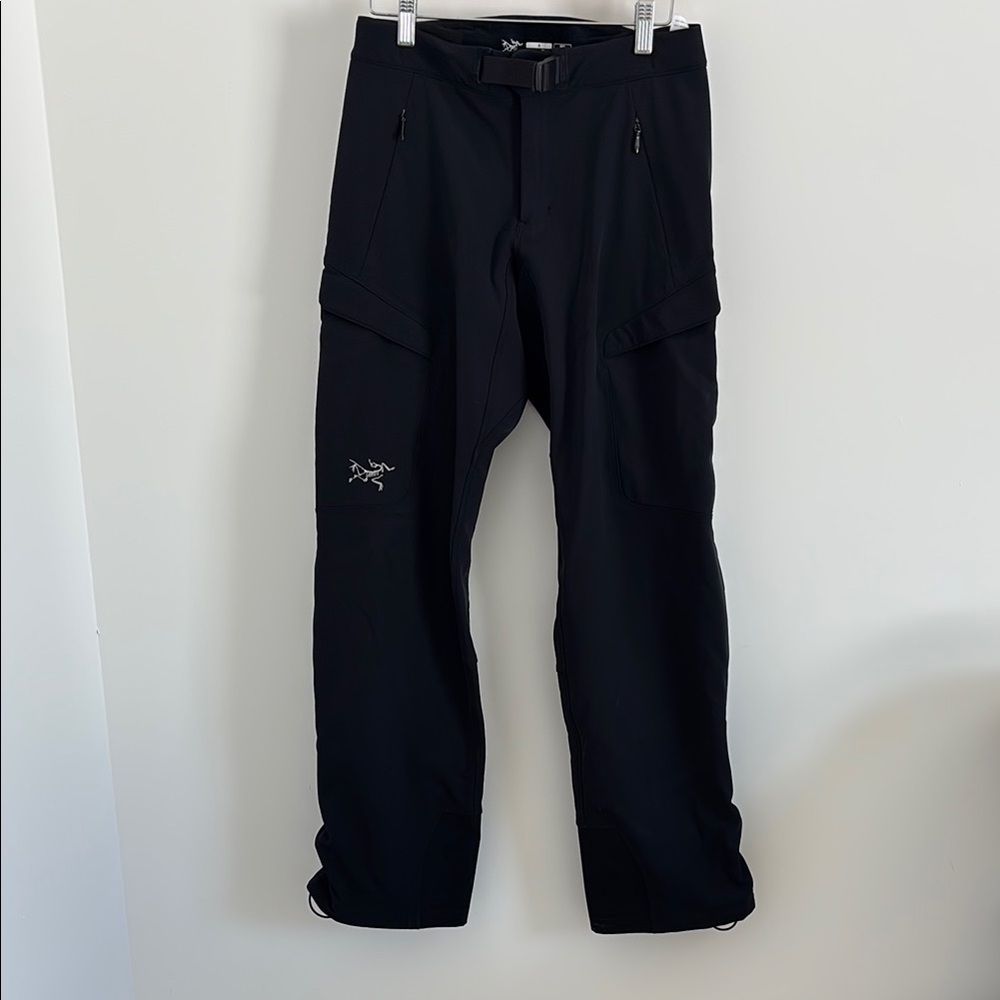Arc'teryx Women’s Size 4 Black Fleece Lined Softshell Pants